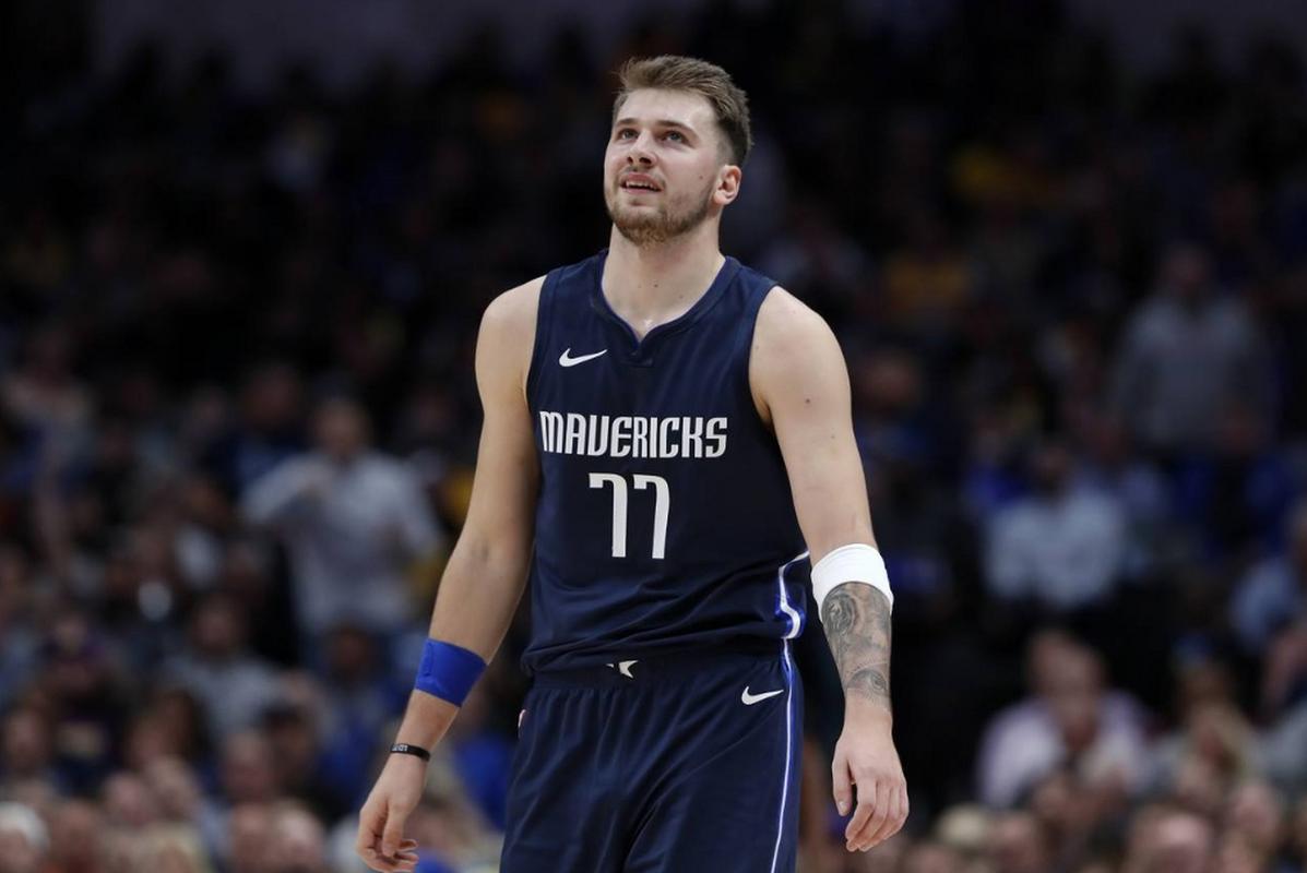 丹麦媒体：因带伤继续比赛，小舒梅切尔可能将长时间伤缺.